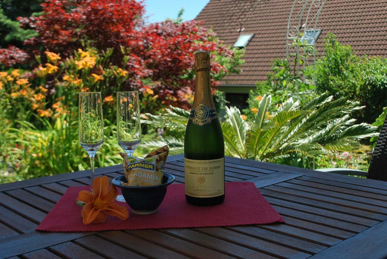 Homestay Cozy Room Markdorf Exteriör bild