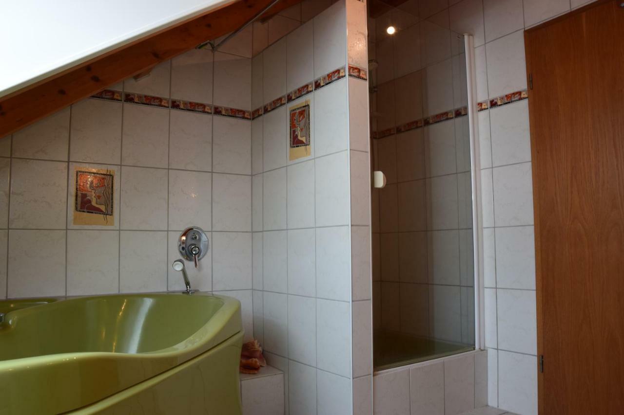 Homestay Cozy Room Markdorf Exteriör bild